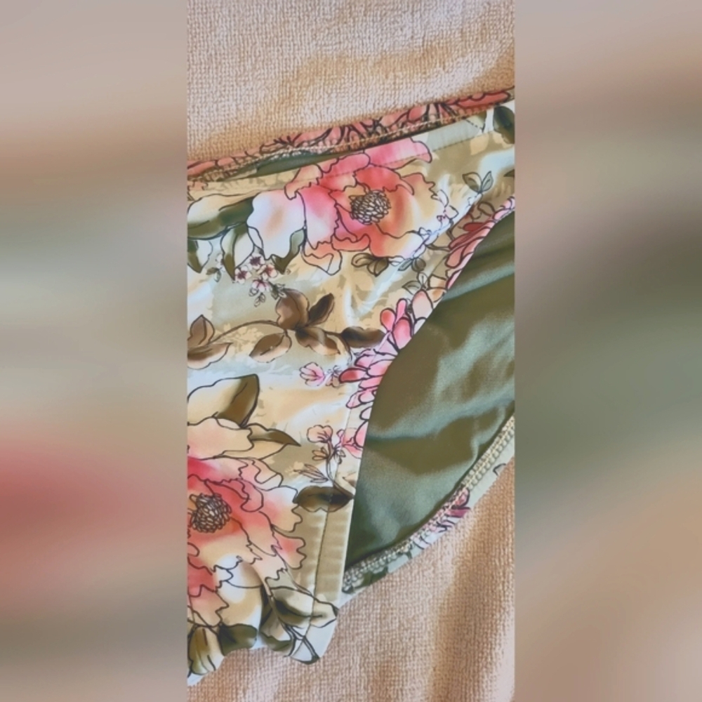 Mossimo Supply Co. Floral Bikini Bottom In Pink and Green (Size L) - Picture 6 of 11
